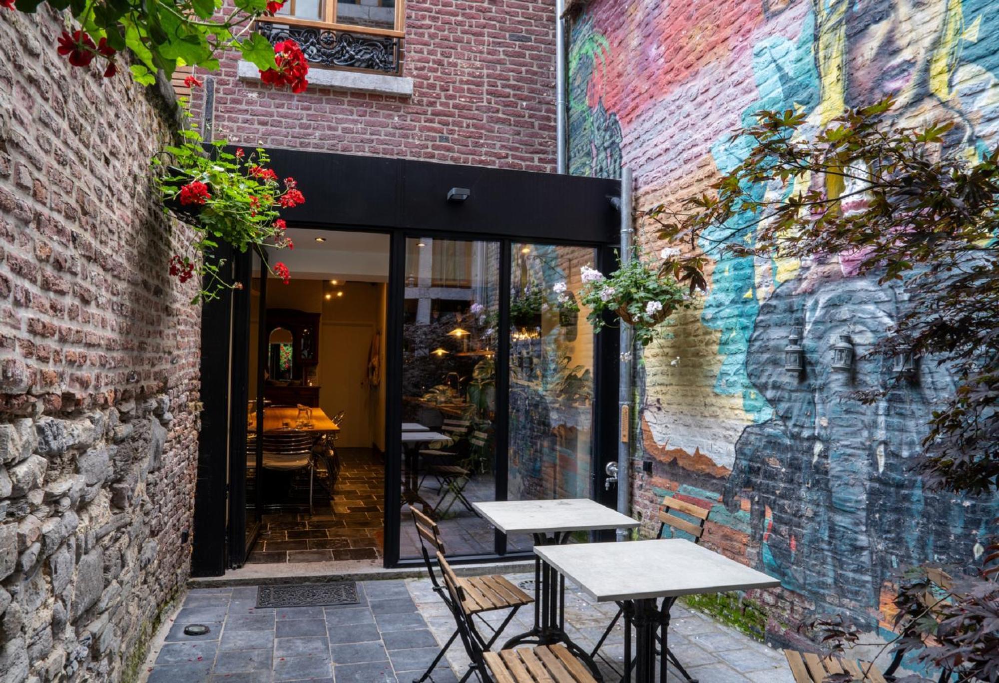 Bonjour Pierreuse Hotel Лиеж Екстериор снимка